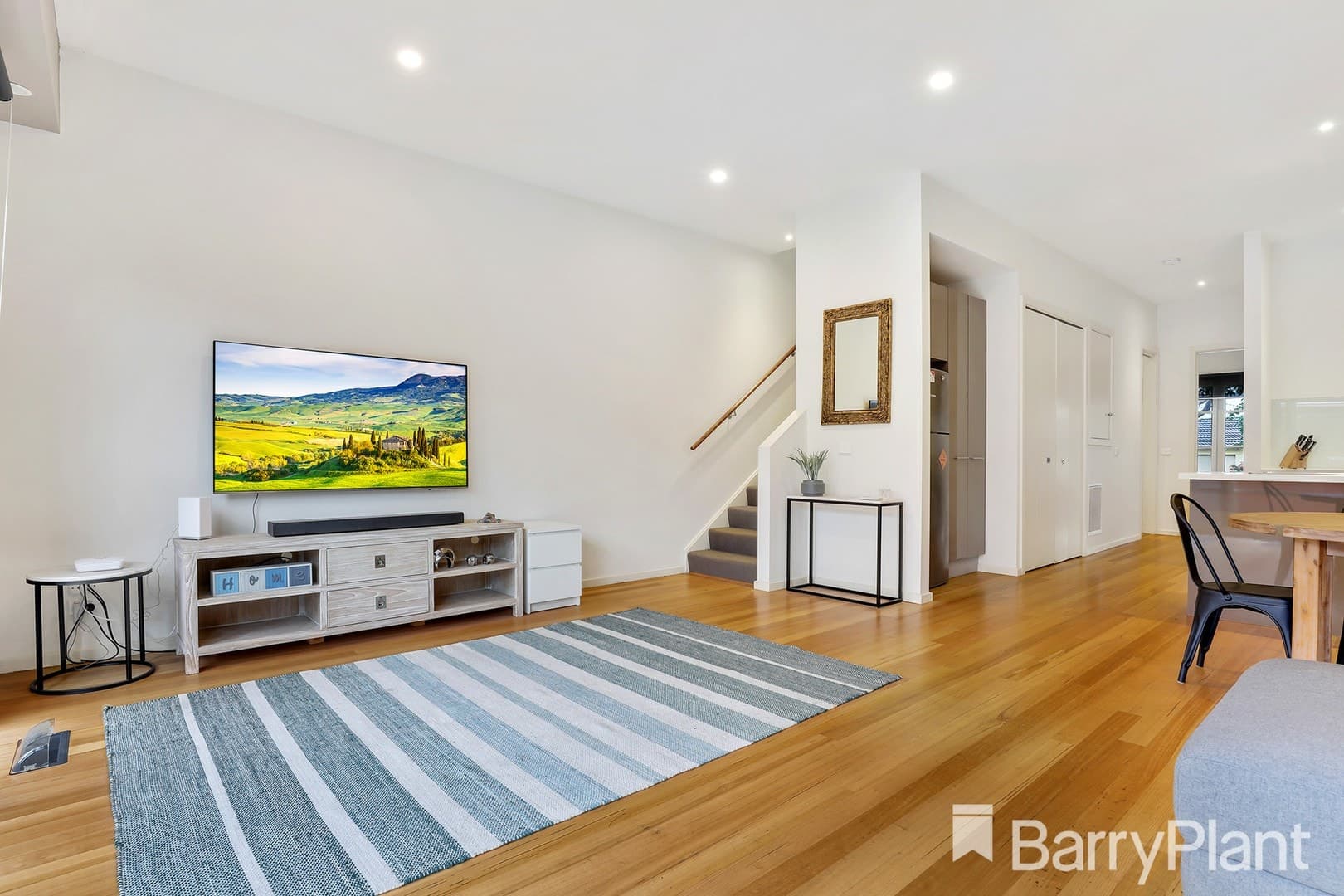 5/9-11  Manikato  AvenueMordialloc, VIC 3195  - Leased, Mordialloc - Thumbnail 2