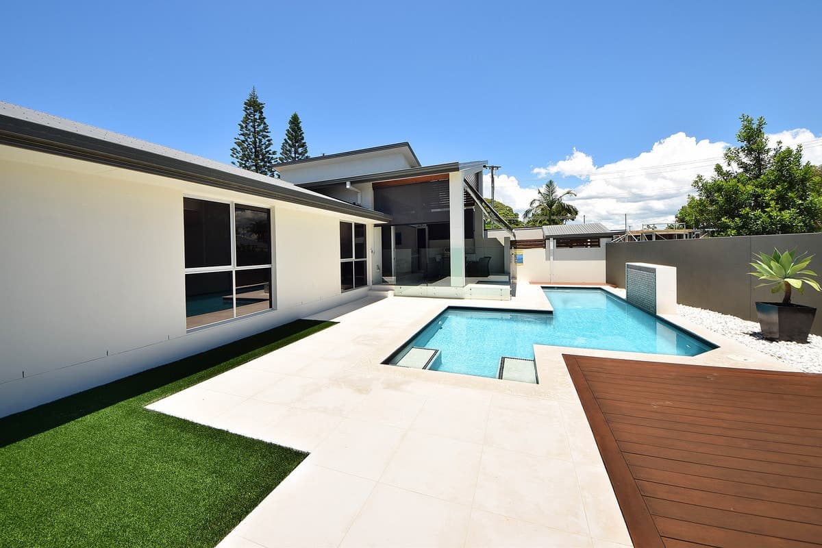 1 Comet Court, BURLEIGH WATERS, Burleigh Waters - Image 1