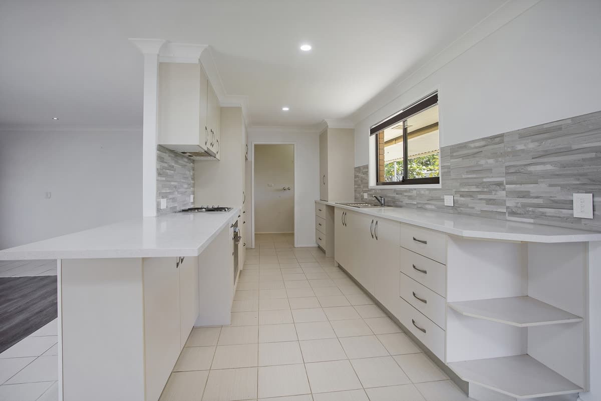 10 Quail Court, Burleigh Waters, Burleigh Waters - Thumbnail 2