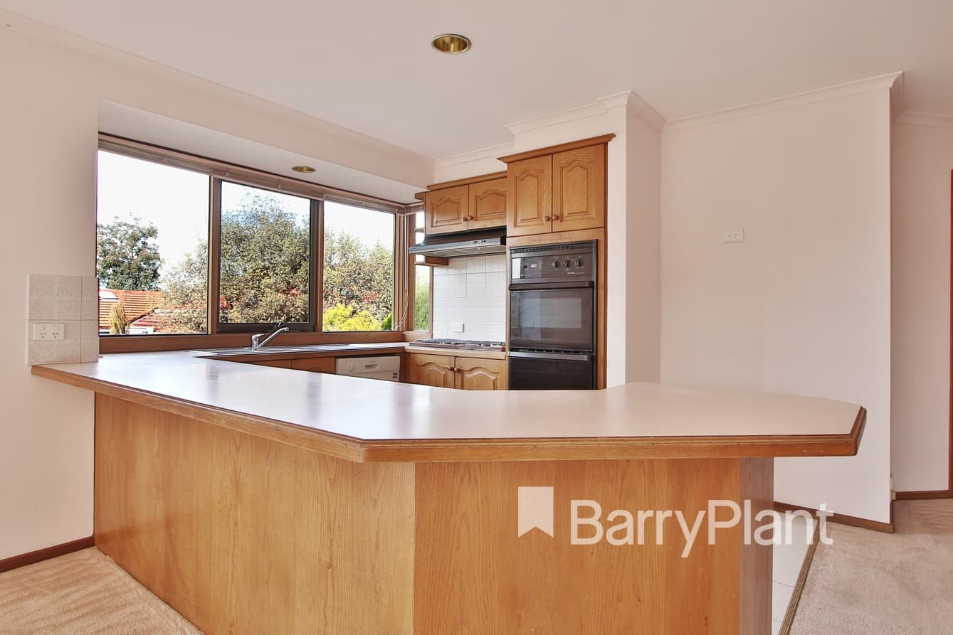 16 Hollyoak RiseEltham North, VIC 3095  - Leased, Eltham North - Thumbnail 2