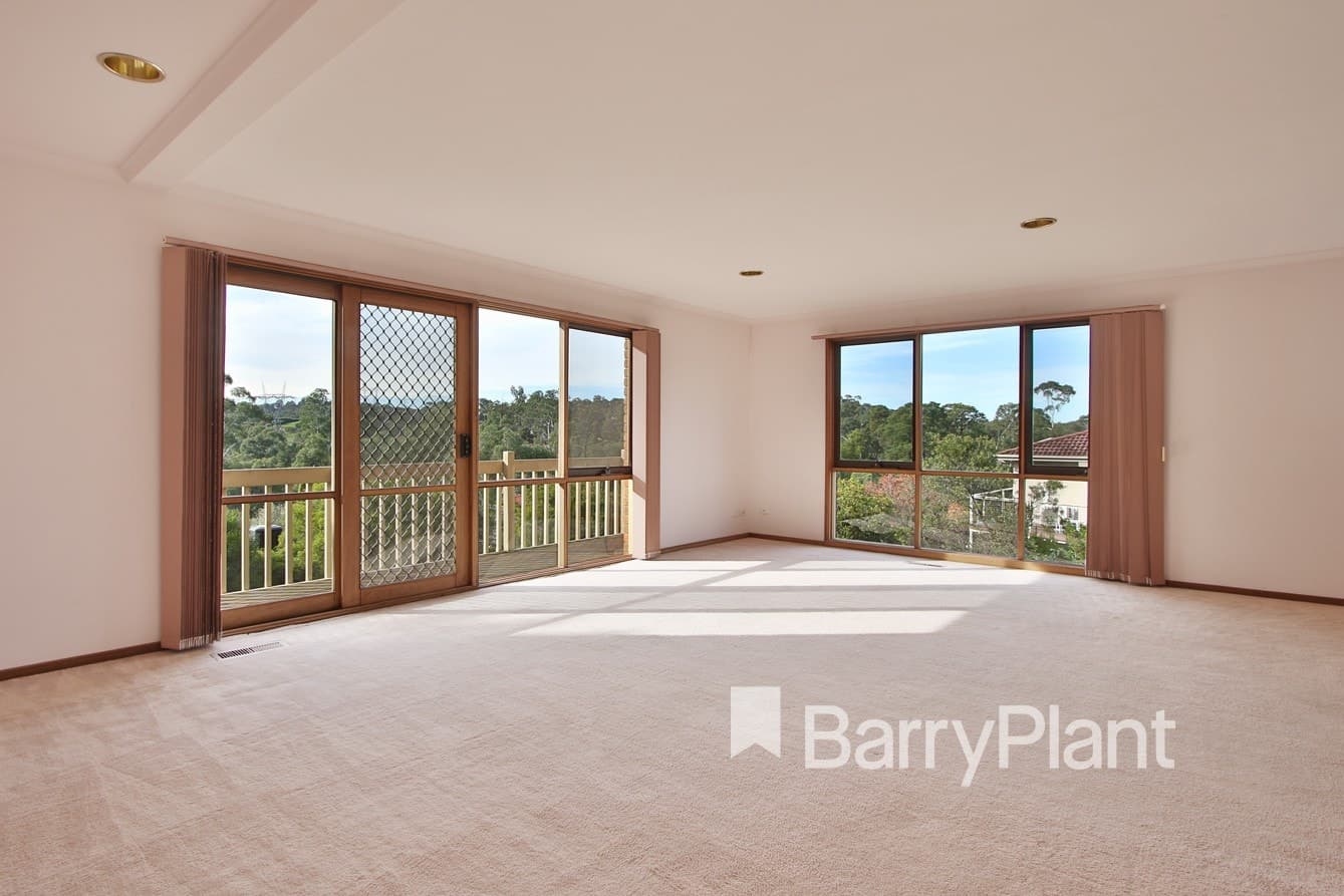 16 Hollyoak RiseEltham North, VIC 3095  - Leased, Eltham North - Thumbnail 3