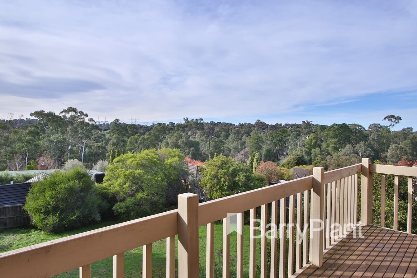 16 Hollyoak RiseEltham North, VIC 3095  - Leased, Eltham North - Thumbnail 5