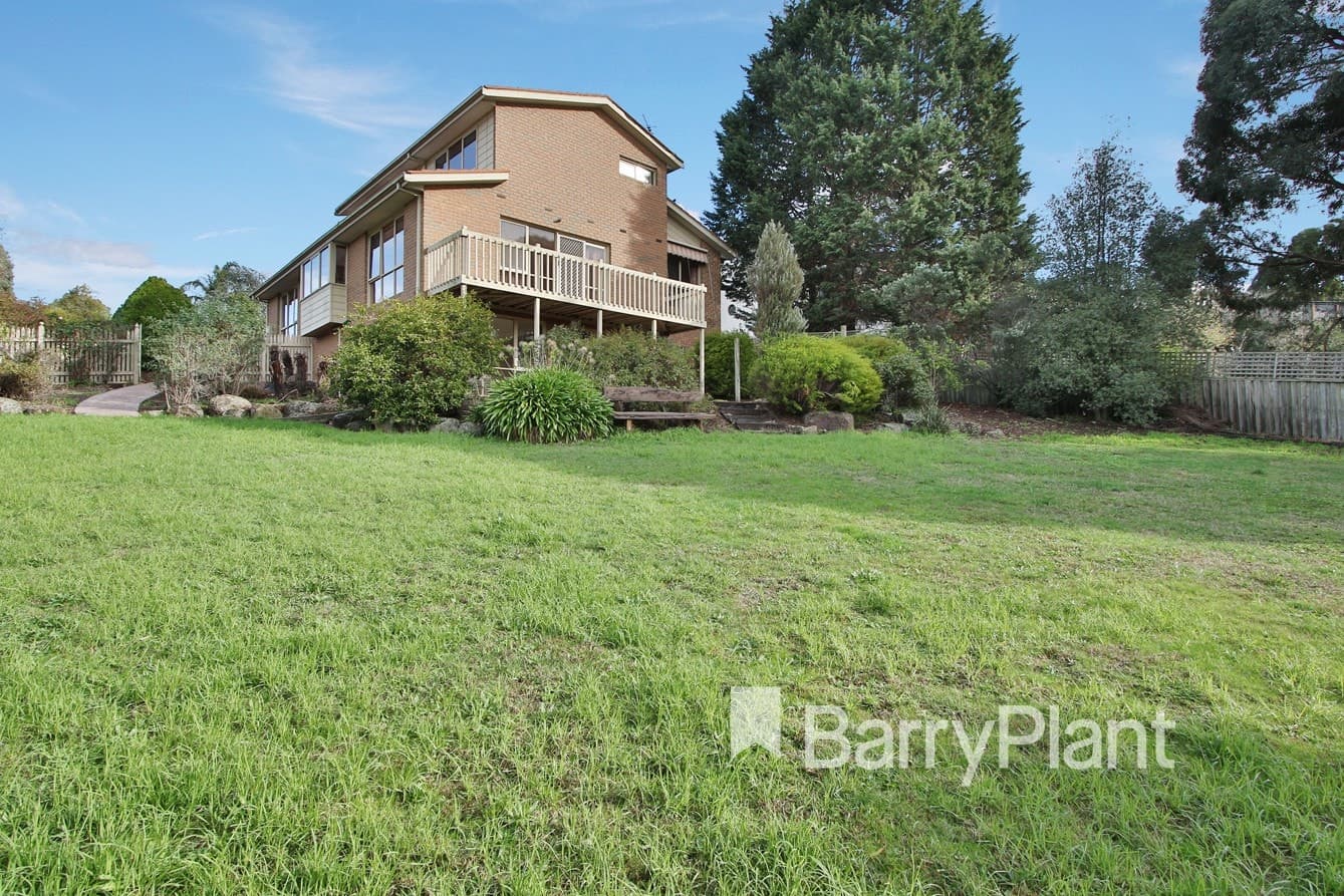 16 Hollyoak RiseEltham North, VIC 3095  - Leased, Eltham North - Thumbnail 6