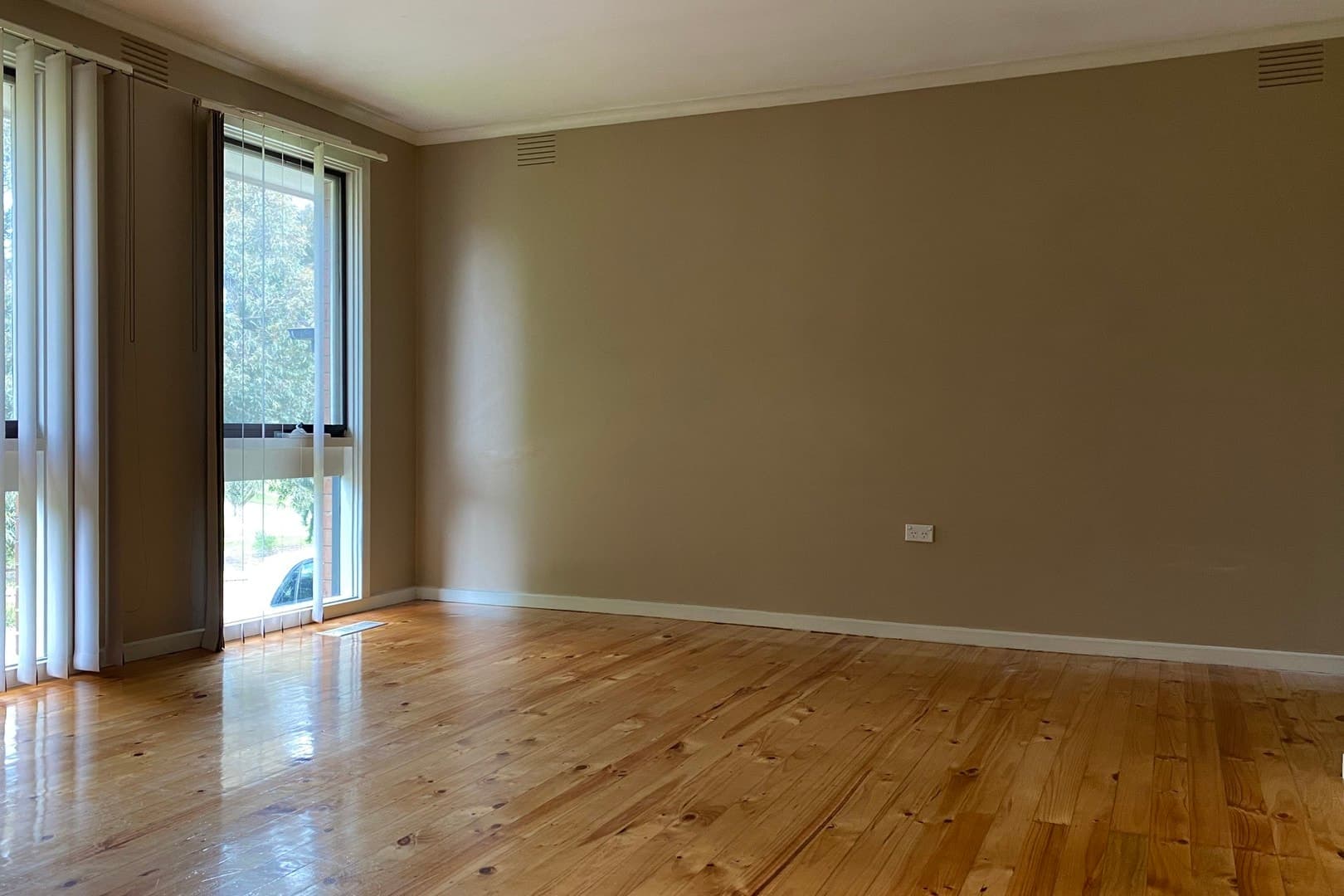 4/2 Highland AvenueOakleigh East, VIC 3166  - Leased, Oakleigh East - Thumbnail 2