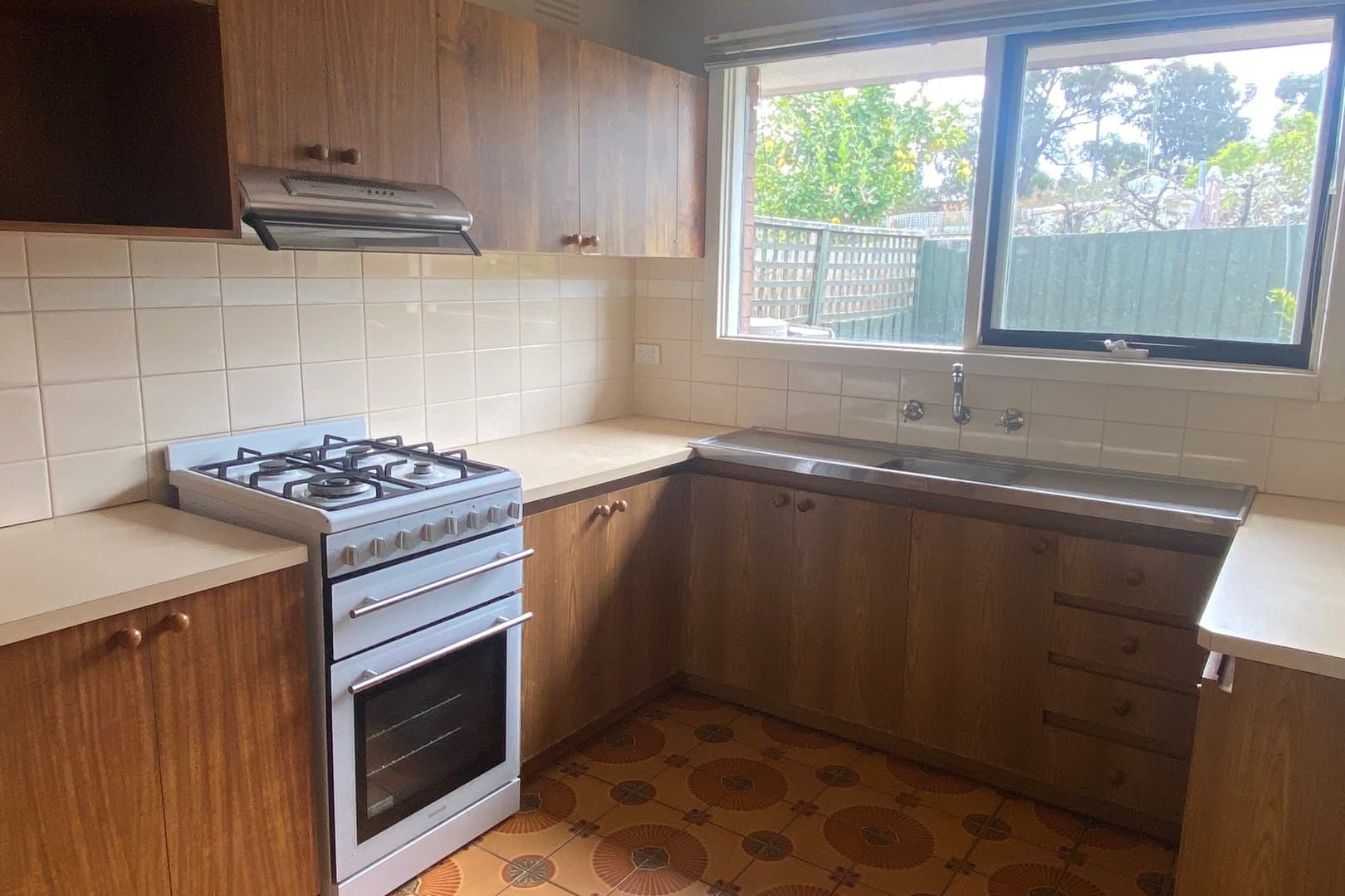 4/2 Highland AvenueOakleigh East, VIC 3166  - Leased, Oakleigh East - Thumbnail 3