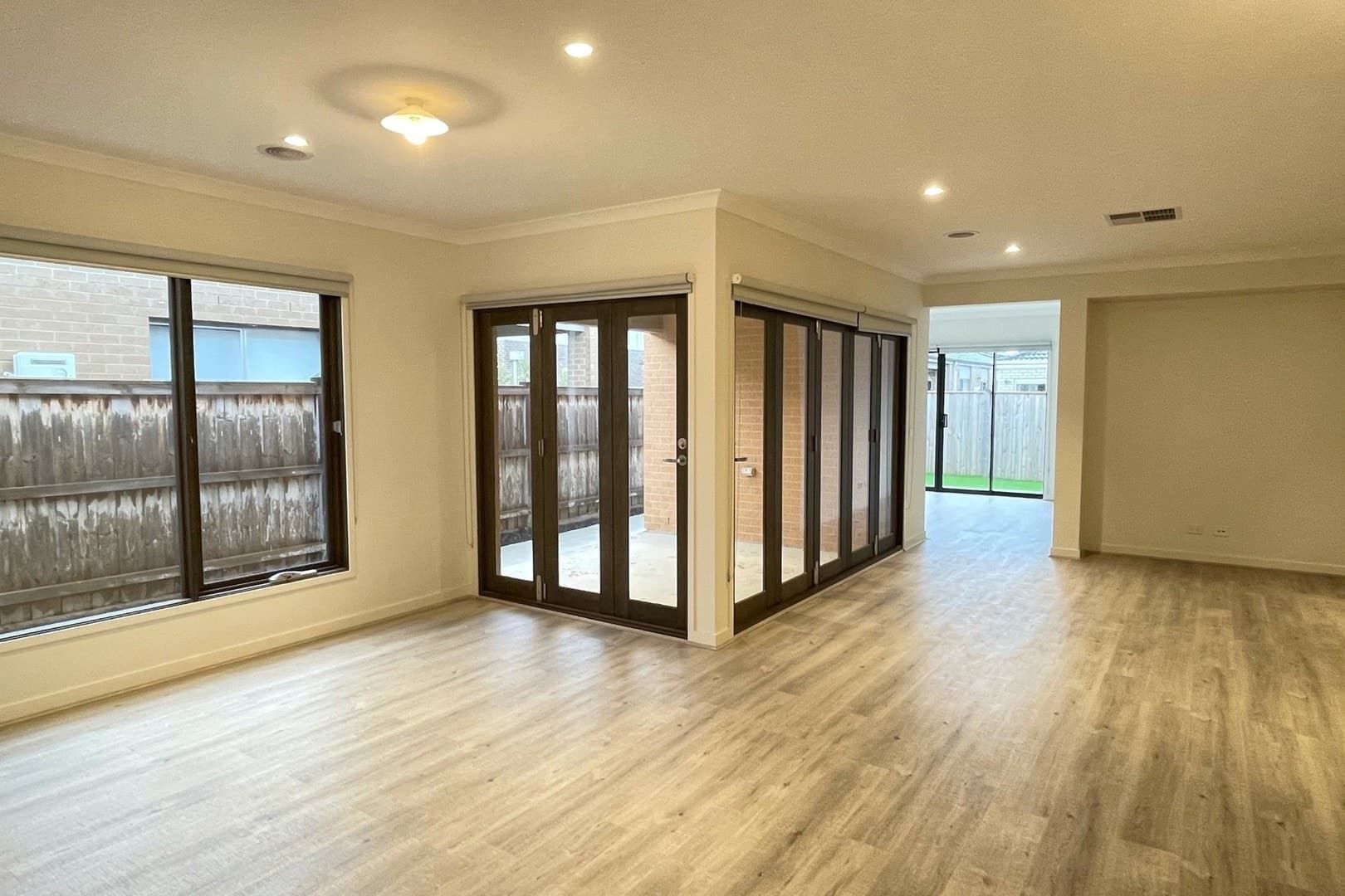 28 Beatrix AvenuePoint Cook, VIC 3030  - Leased, Point Cook - Thumbnail 5