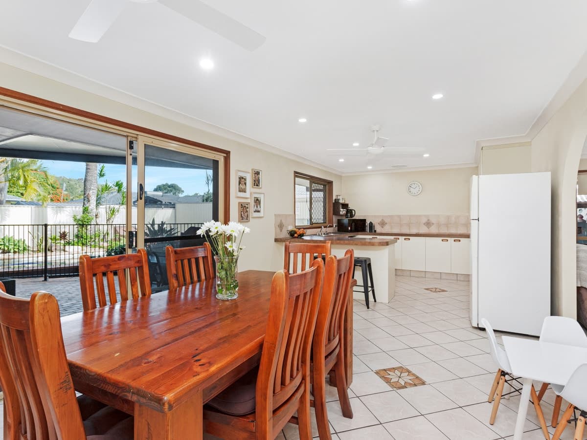 19 Boab Street, Elanora, Elanora - Thumbnail 2