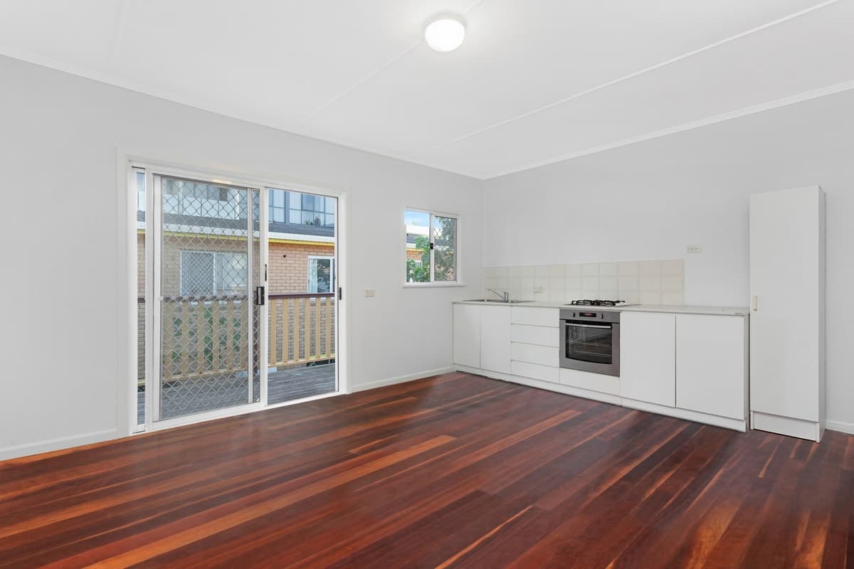 7/6 Lord Street, Coolangatta, Coolangatta - Thumbnail 3