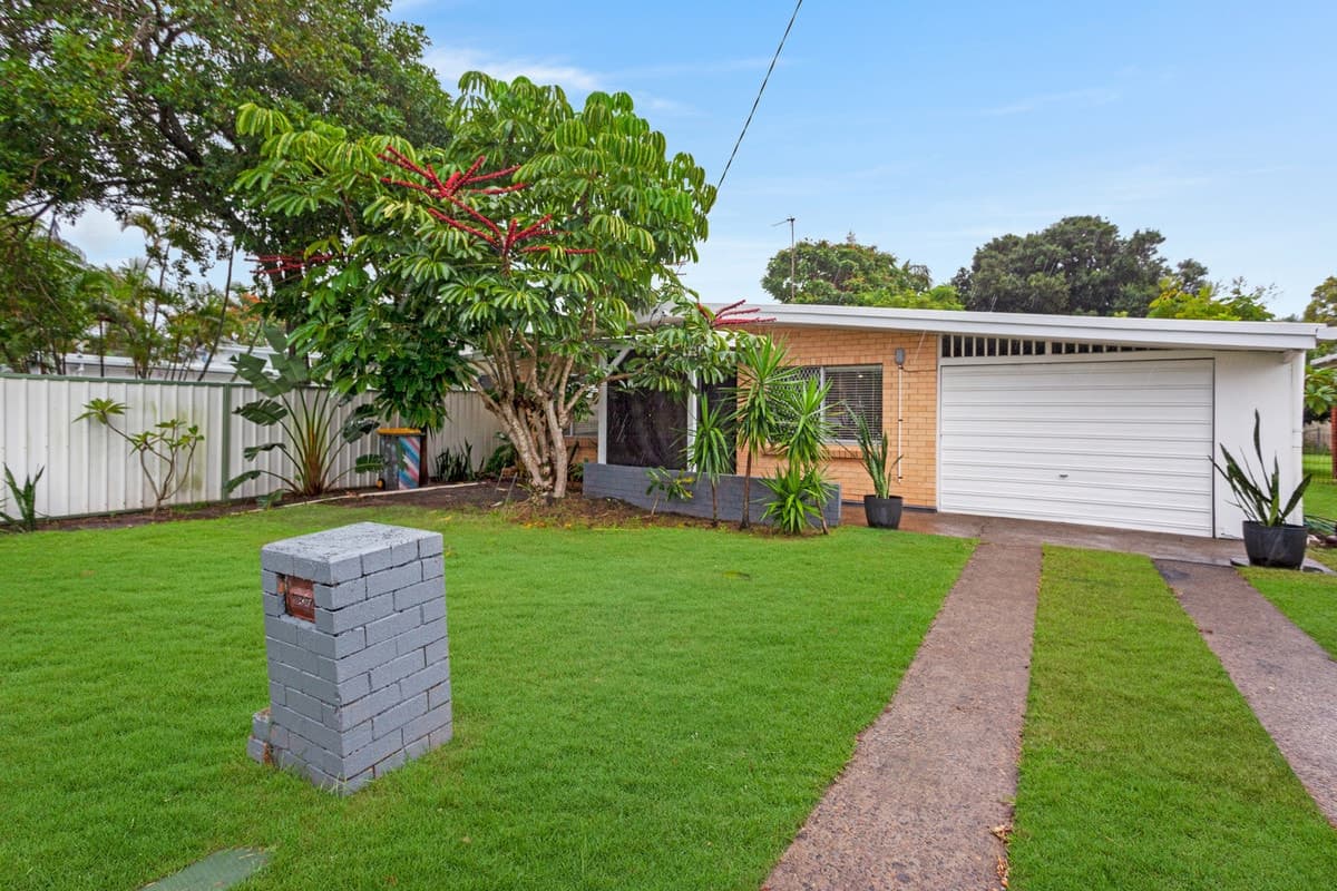 57 Kiers Road, Miami, Miami - Image 1