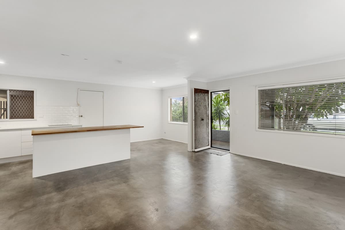57 Kiers Road, Miami, Miami - Thumbnail 2