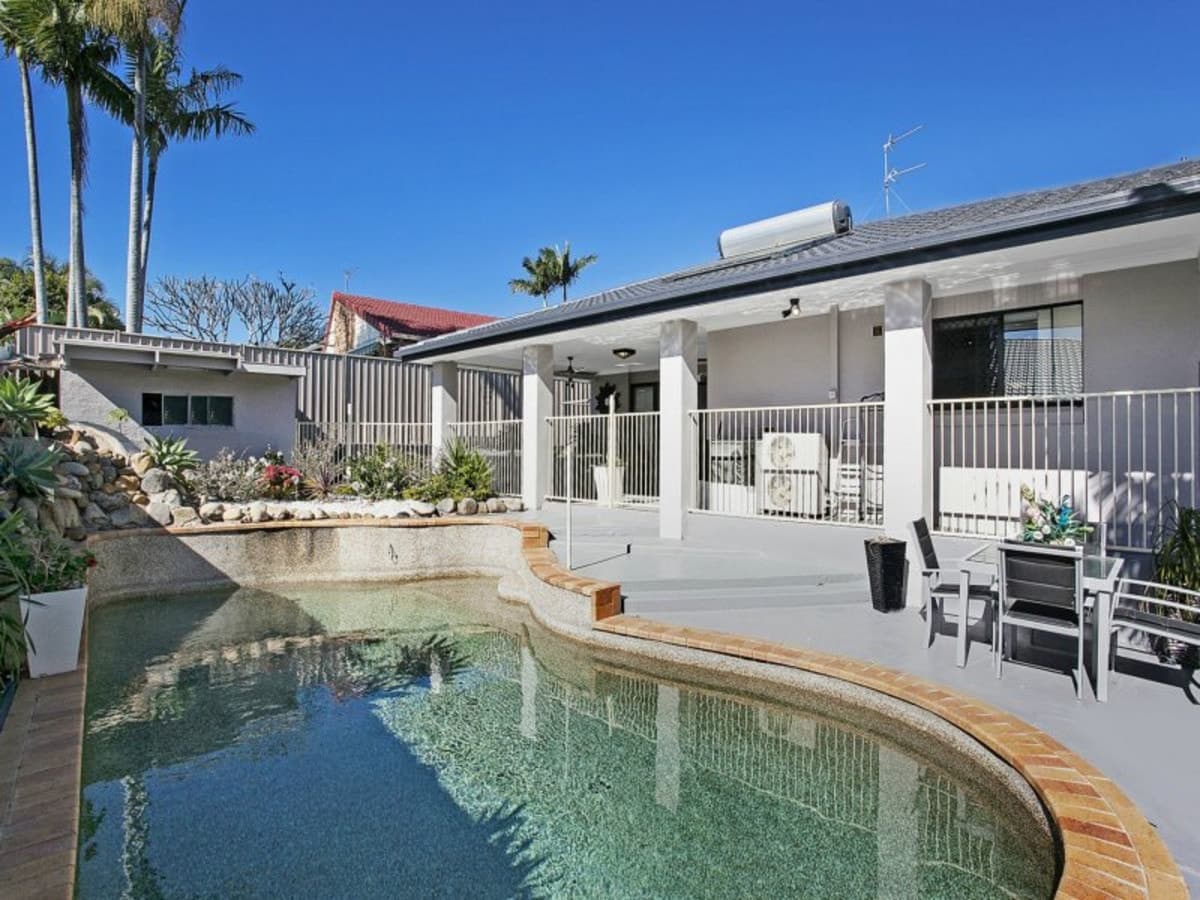 2 Bilgola Place, ROBINA, Robina - Image 1