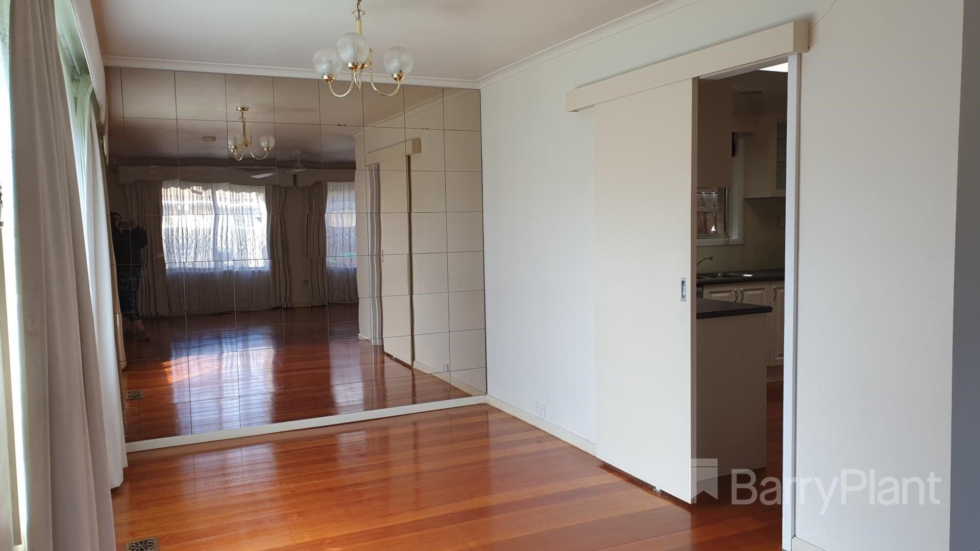 12 Chateau AvenueNarre Warren, VIC 3805  - Leased, Narre Warren - Thumbnail 3