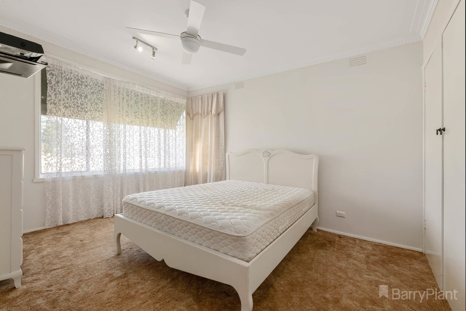 40 Meadow Wood WalkNarre Warren, VIC 3805  - Leased, Narre Warren - Thumbnail 8