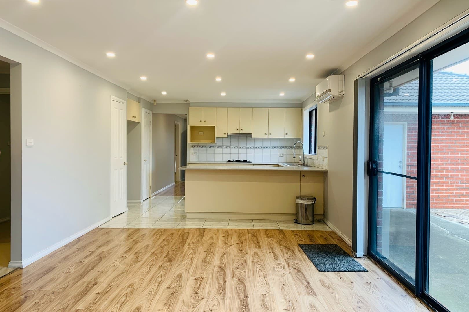 6 Belvoir GardensDerrimut, VIC 3026  - Leased, Derrimut - Thumbnail 3