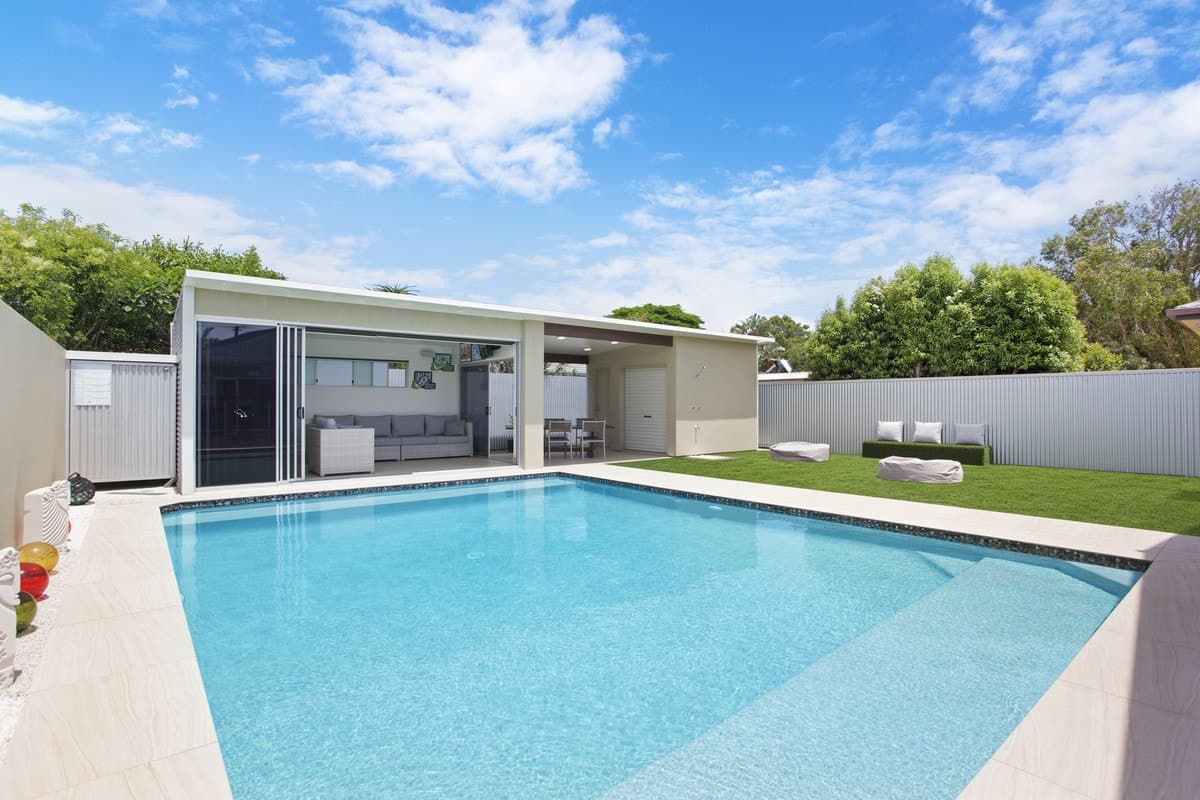 27 Warrina Crescent, Burleigh Waters, Burleigh Waters - Thumbnail 2