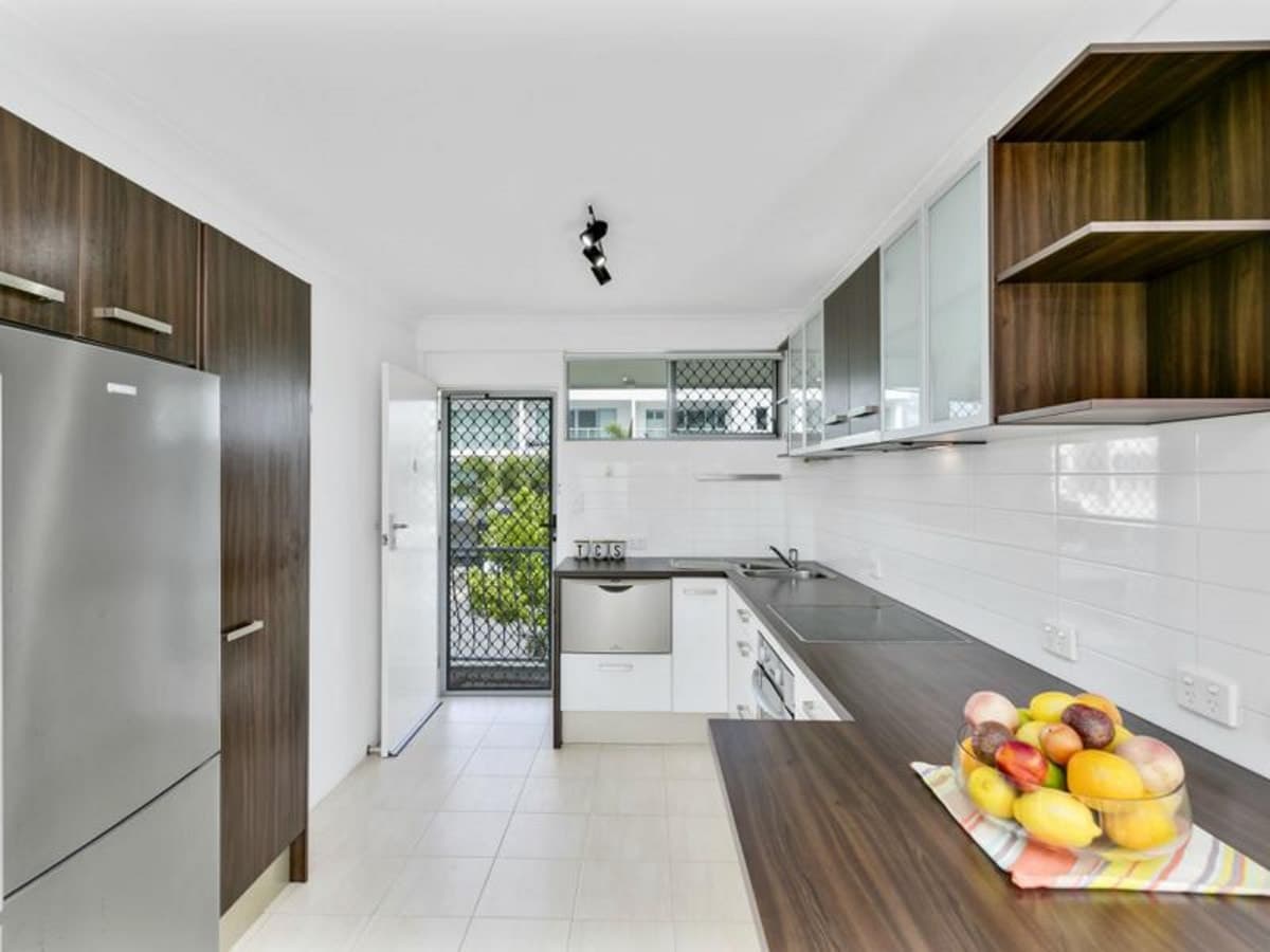 4/16 Riviera Road, MIAMI, Miami - Thumbnail 3