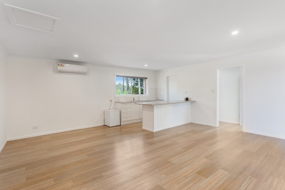 2/102 Avocado Street, Elanora, Elanora - Thumbnail 3