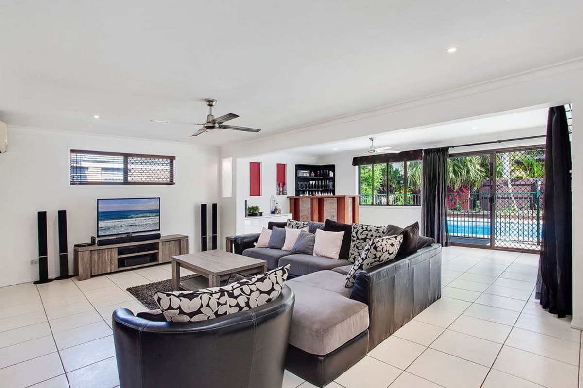 71 Cypress Drive, Broadbeach Waters, Broadbeach Waters - Thumbnail 6