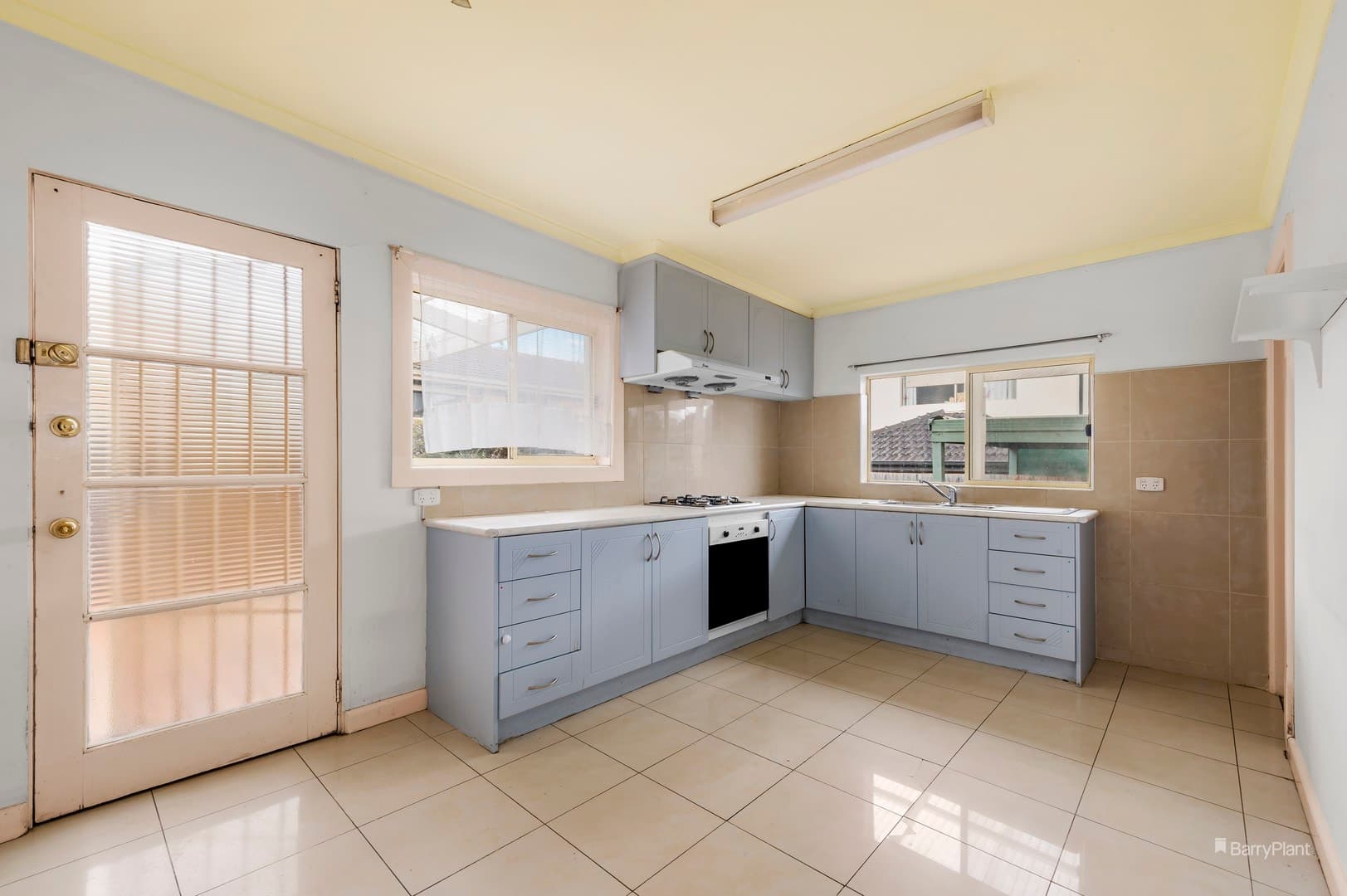 1/954 Canterbury RoadBox Hill South, VIC 3128  - Leased, Box Hill South - Thumbnail 2