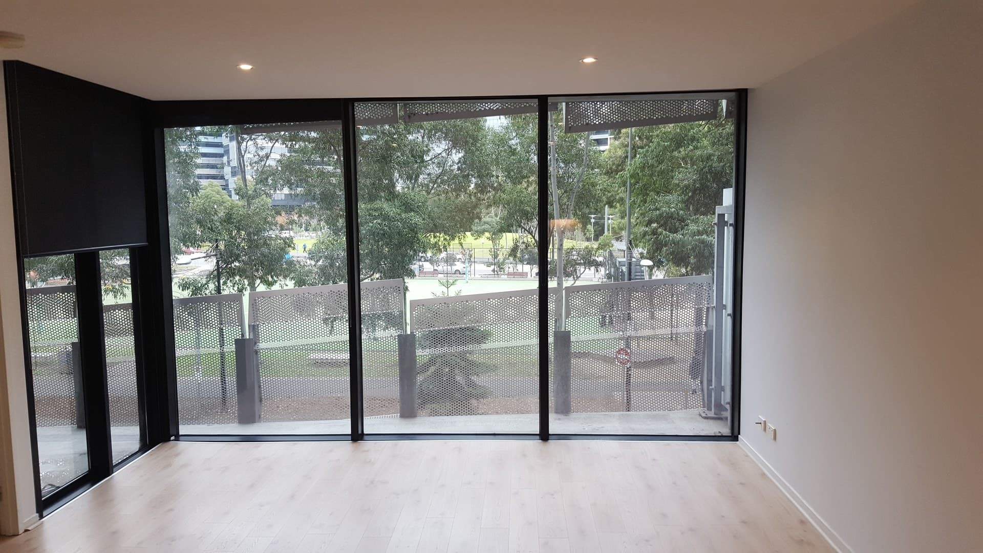 P106/12 Waterview Walk, Docklands, VIC, 3008, Docklands - Thumbnail 3