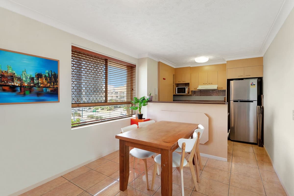 9/4 Mountain View Avenue, Miami, Miami - Thumbnail 3