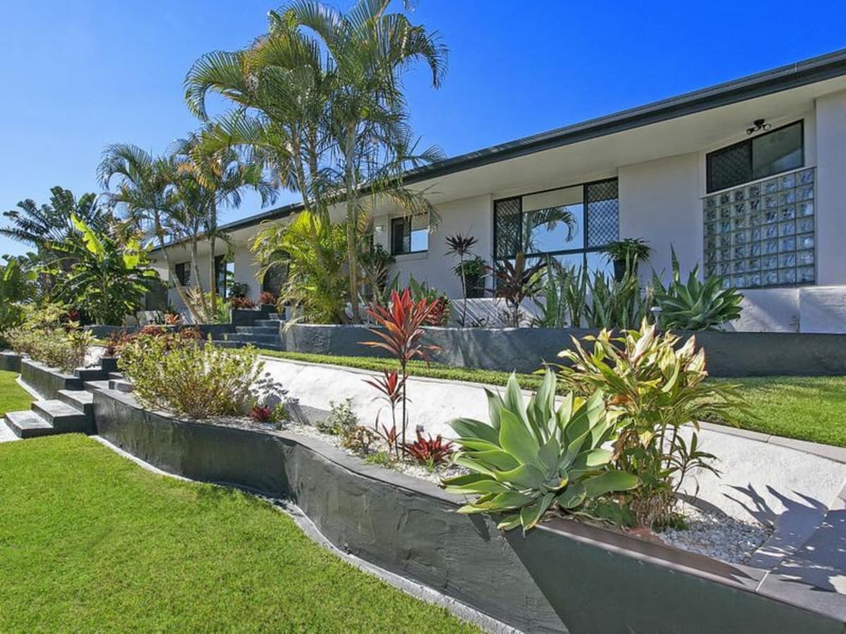 2 Bilgola Place, ROBINA, Robina - Image 1