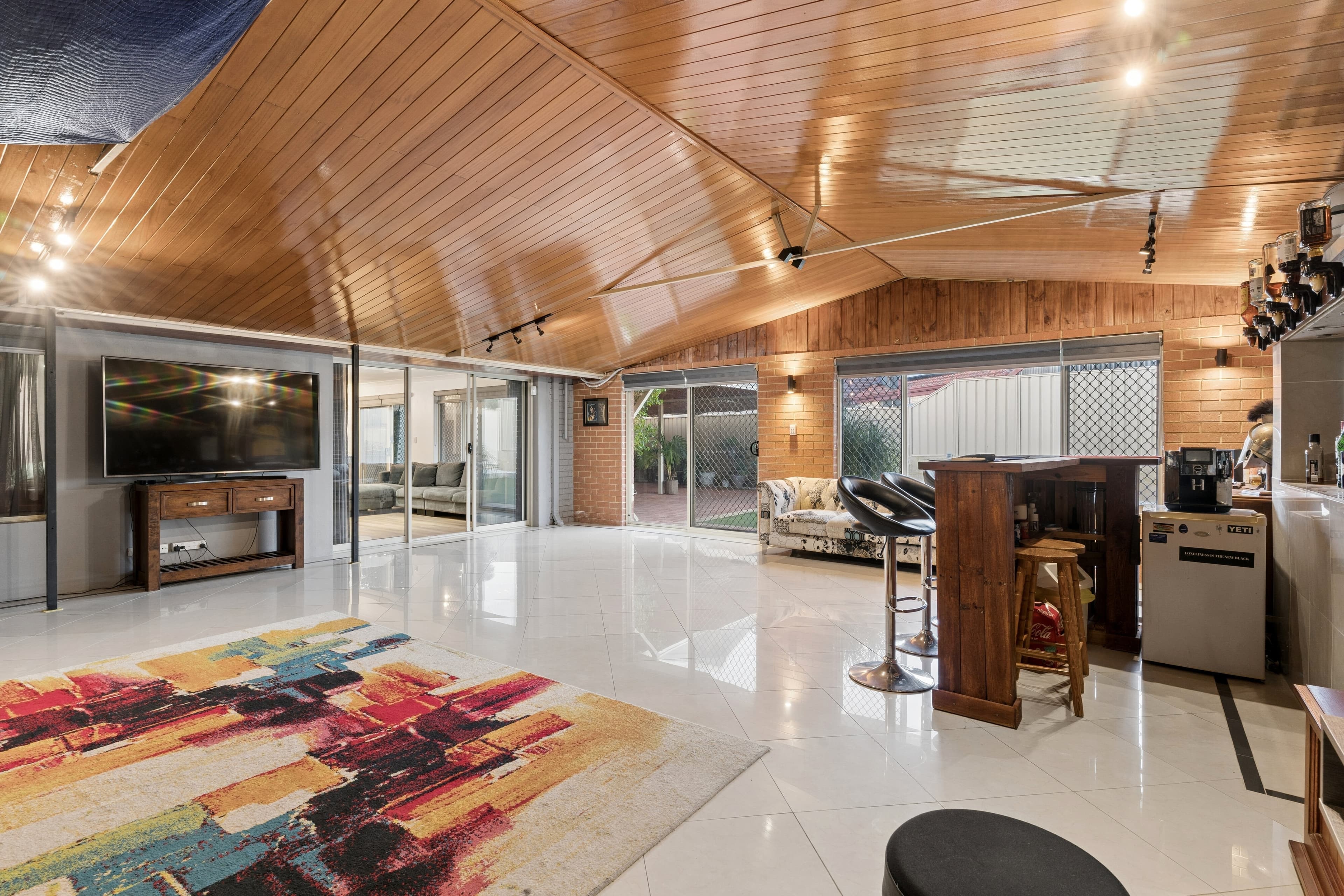 16 Wilgie Gardens, SWAN VIEW WA 6056, Swan View - Thumbnail 2