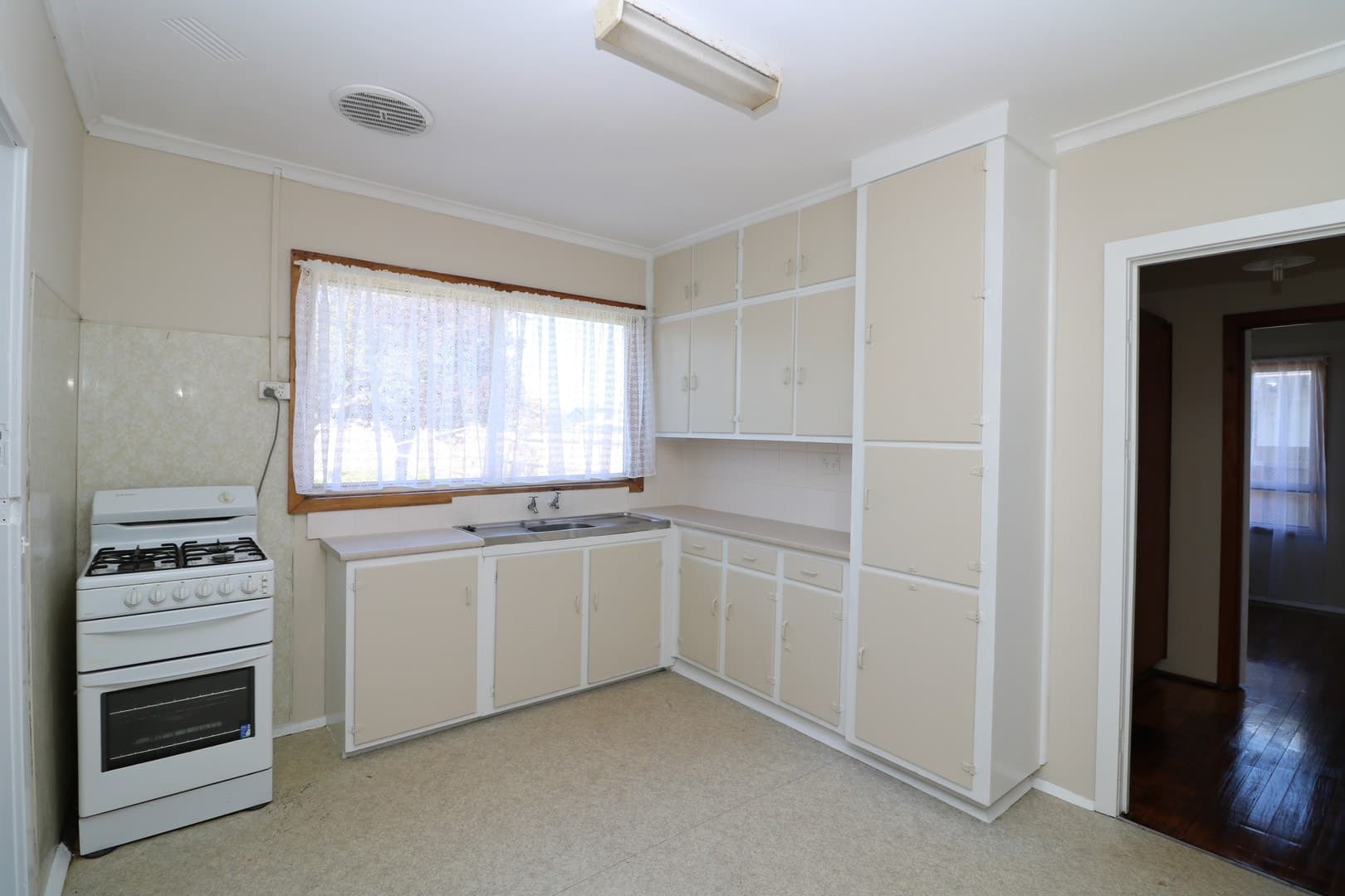 76 Bacchus Marsh RoadCorio, VIC 3214  - Leased, Corio - Thumbnail 4