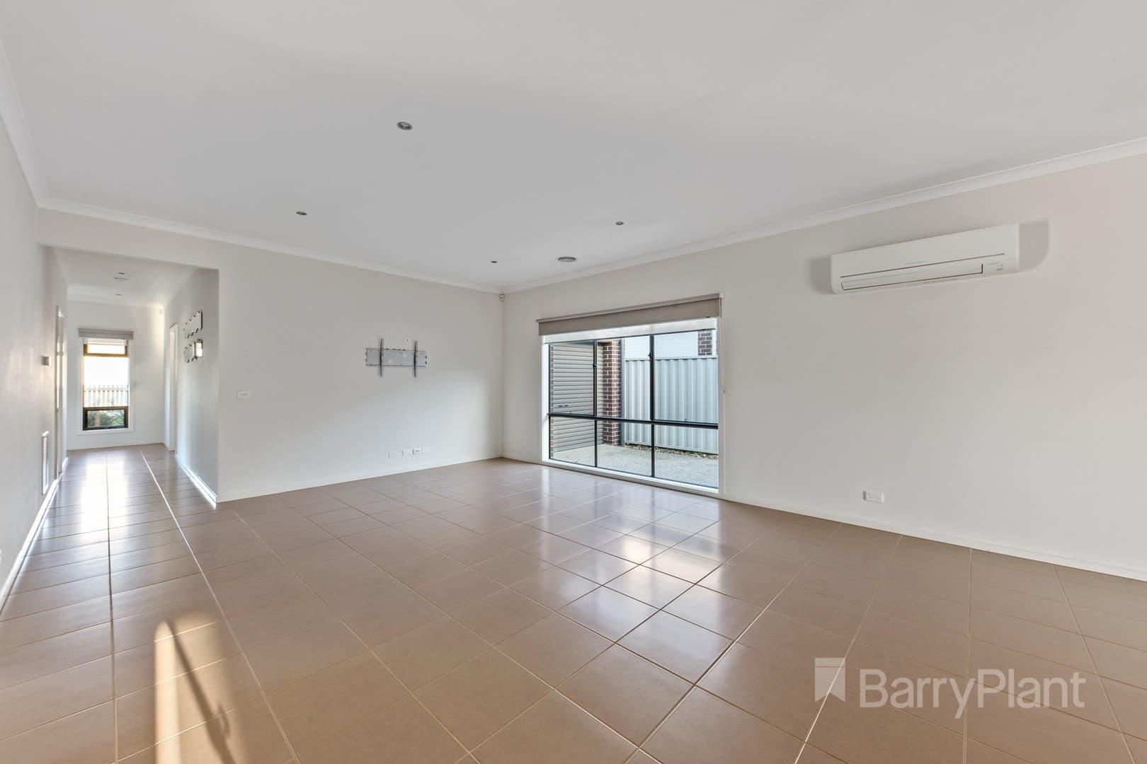 10 Etheridge RiseCaroline Springs, VIC 3023  - Leased, Caroline Springs - Thumbnail 3
