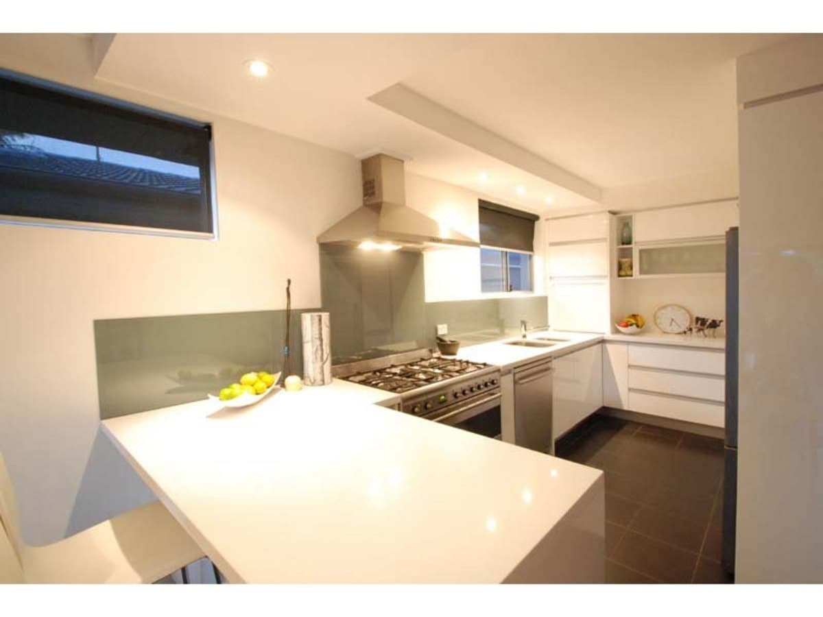 31 Bardon Avenue, MIAMI, Miami - Thumbnail 2