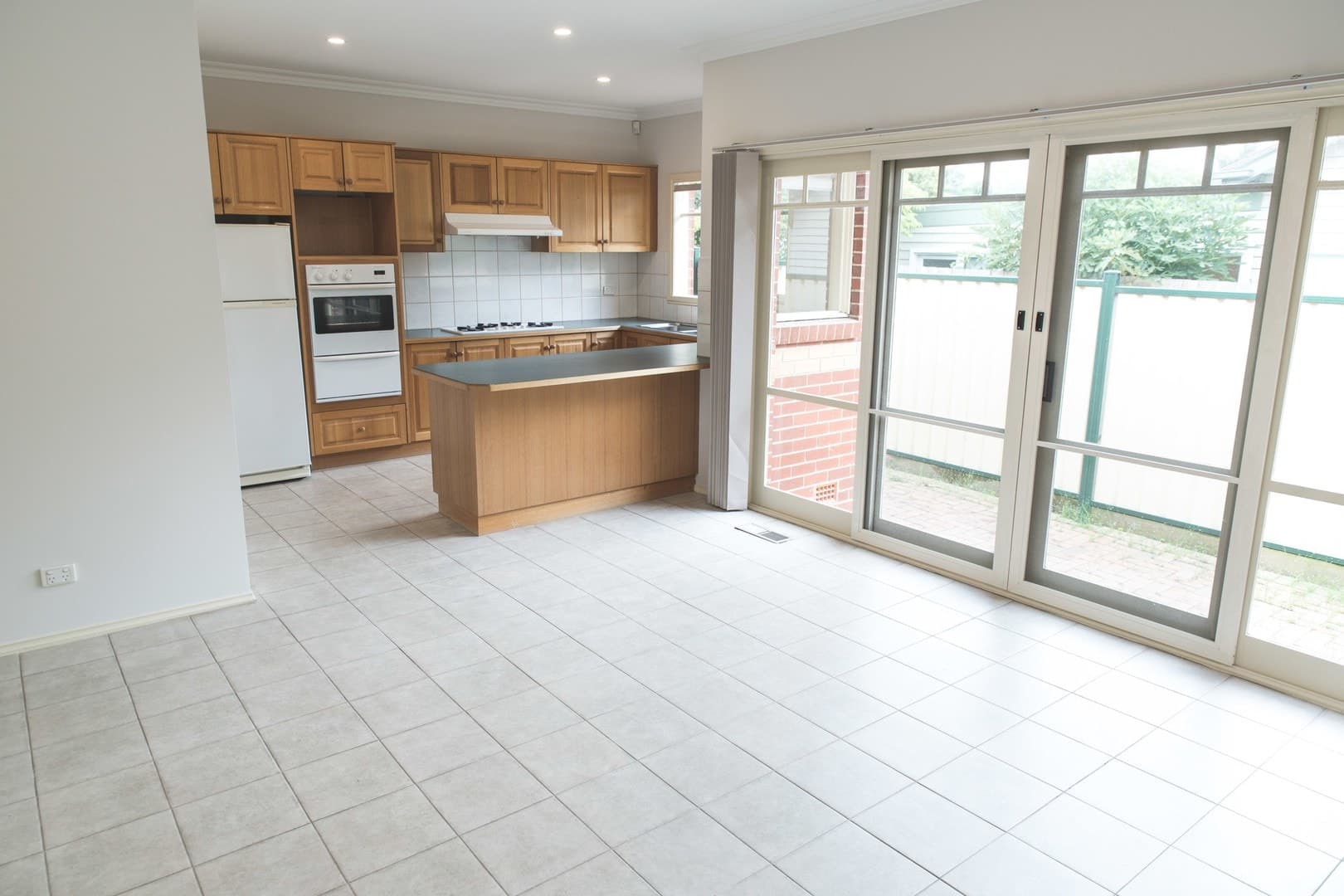 1/1 Irymple AvenueKew East, VIC 3102  - Leased, Kew East - Thumbnail 3