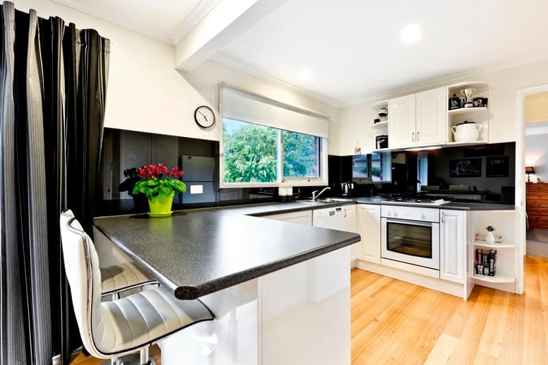 2/24 Coniston StreetDiamond Creek, VIC 3089  - Leased, Diamond Creek - Thumbnail 2