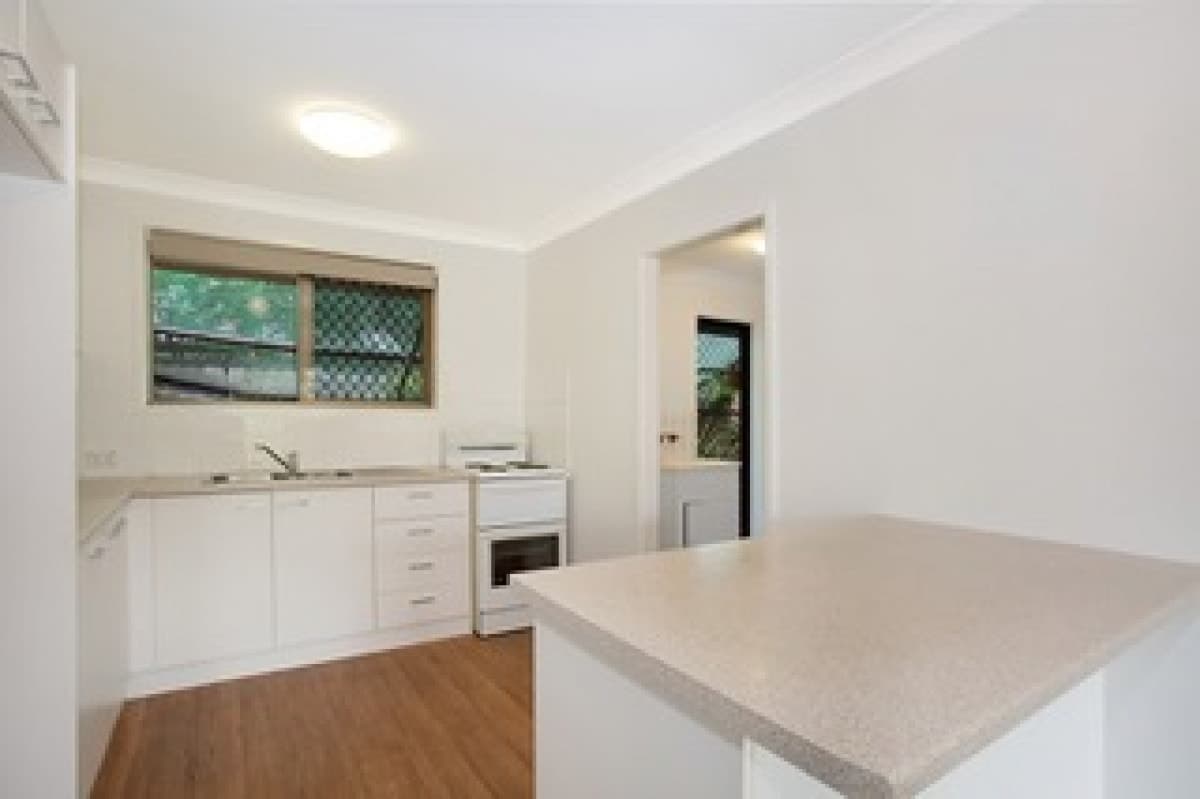 1/9 Falcon Avenue, Burleigh Waters, Burleigh Waters - Thumbnail 2