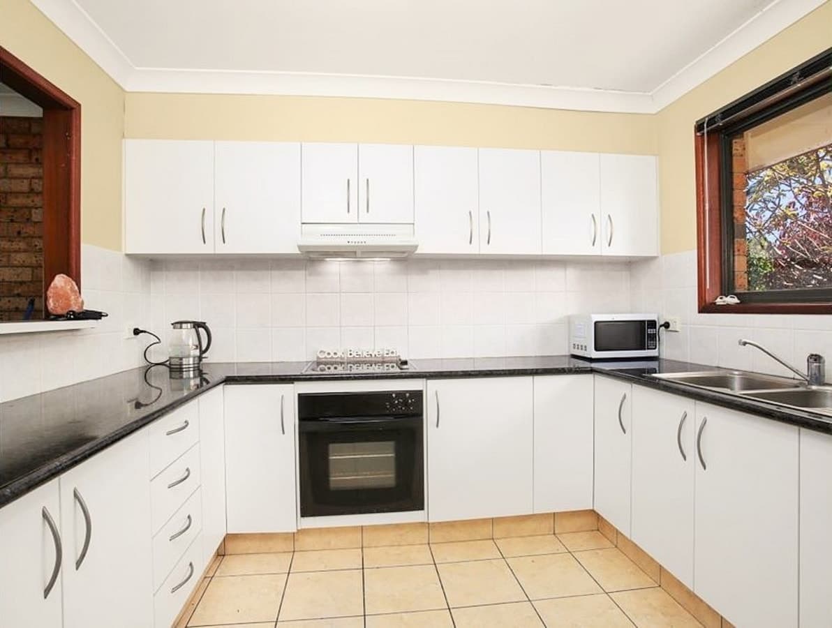 2/2 Barbet Place, Burleigh Waters, Burleigh Waters - Thumbnail 3
