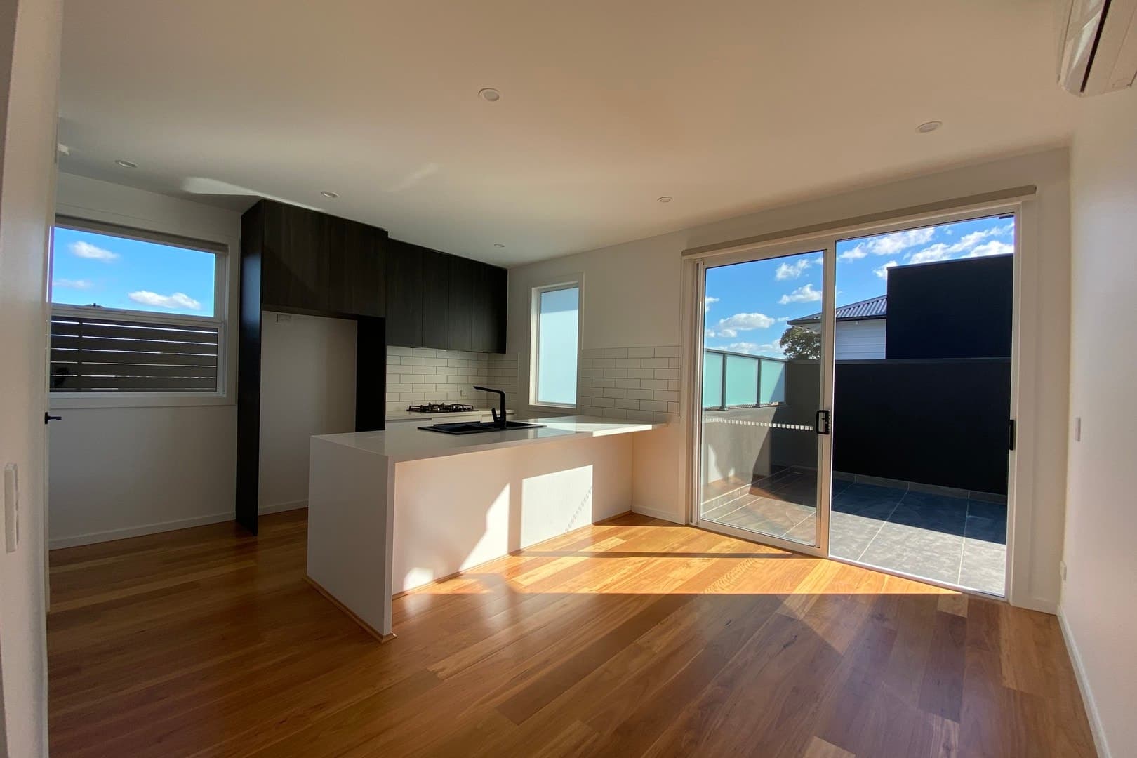 2/9 Smith StreetReservoir, VIC 3073  - Leased, Reservoir - Thumbnail 5