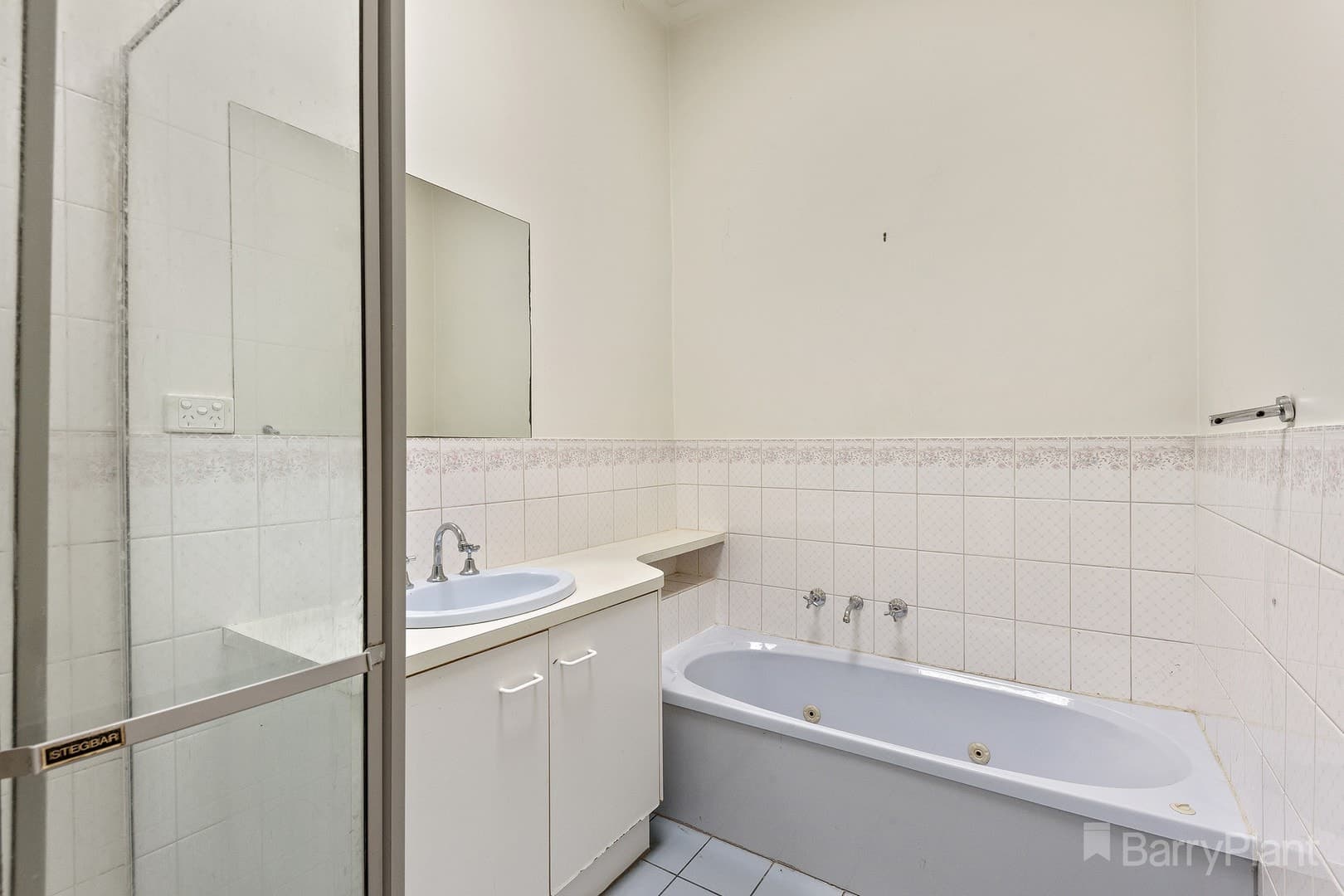 33 Eaglehawk RoadIronbark, VIC 3550  - Leased, Ironbark - Thumbnail 2