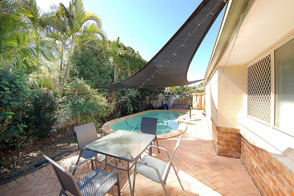17 Rainbird Close, Burleigh Waters, Burleigh Waters - Thumbnail 2