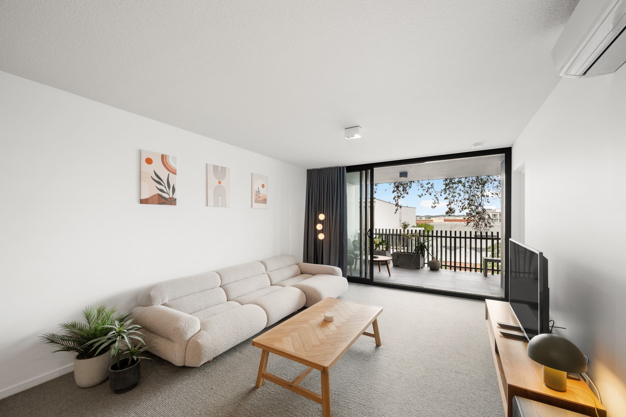805/43 Wyandra Street, Teneriffe - Thumbnail 4