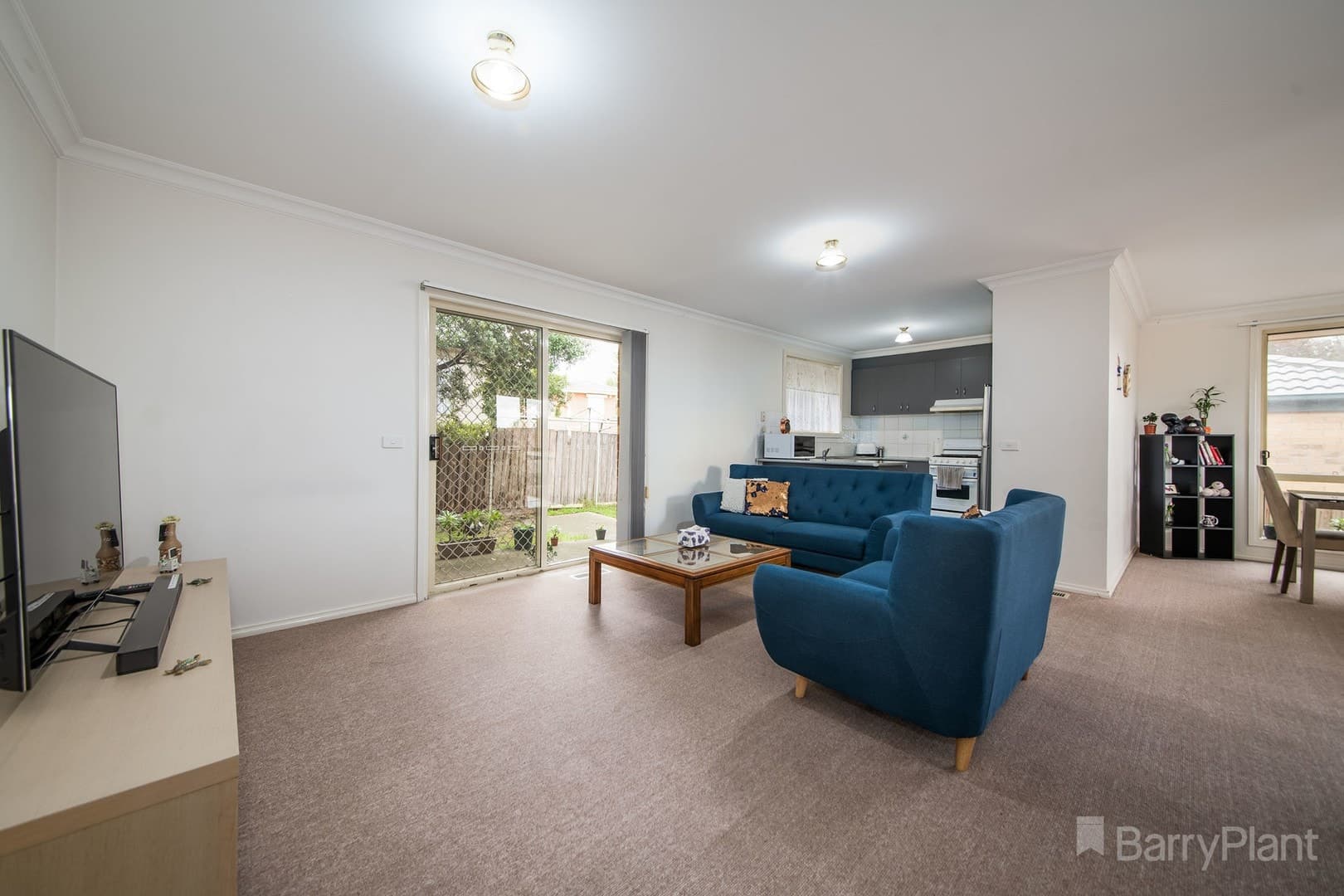2/12 Meadow Wood WalkNarre Warren, VIC 3805  - Leased, Narre Warren - Thumbnail 2