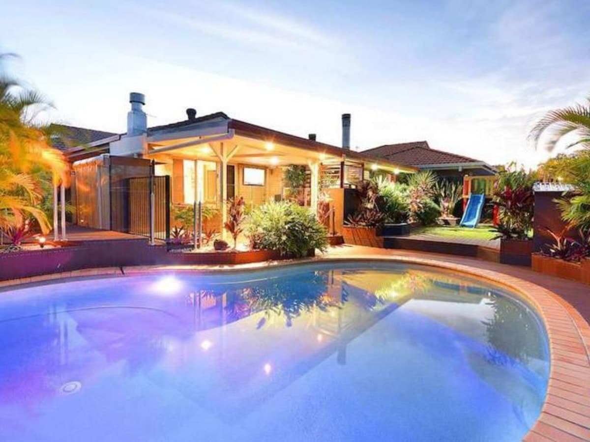 1 Sparrow Place, BURLEIGH WATERS, Burleigh Waters - Image 1
