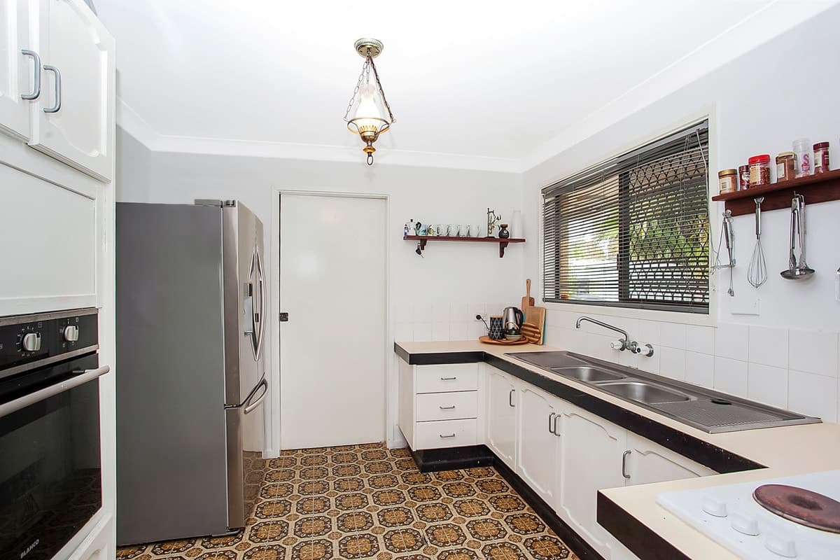 152 Burleigh Street, Burleigh Waters, Burleigh Waters - Thumbnail 2
