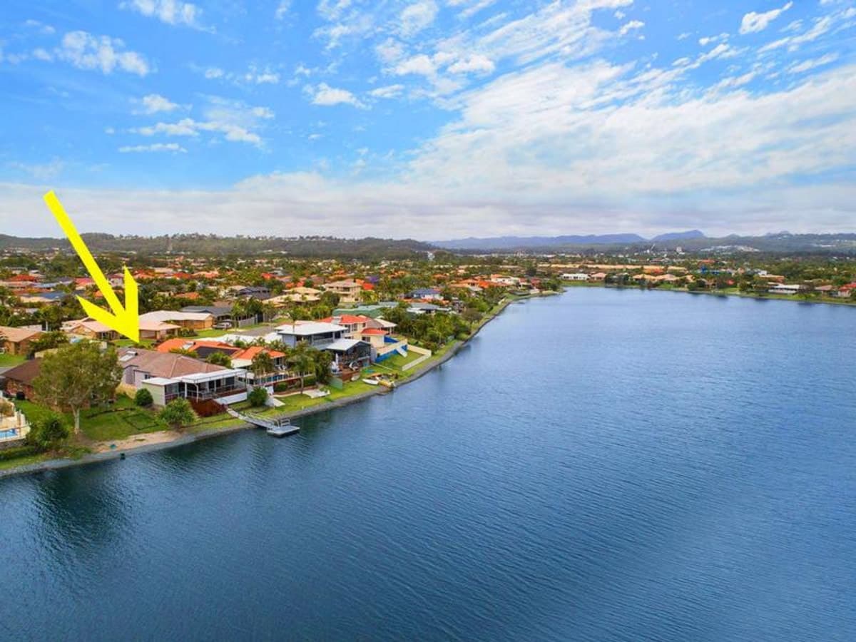 54 Dipper Drive, BURLEIGH WATERS, Burleigh Waters - Thumbnail 3