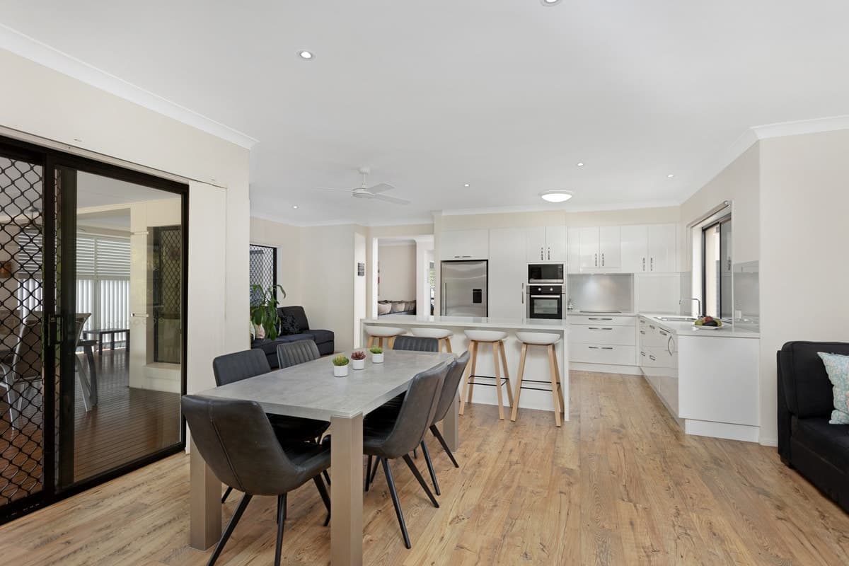 141 Dunlin Drive, Burleigh Waters, Burleigh Waters - Thumbnail 3