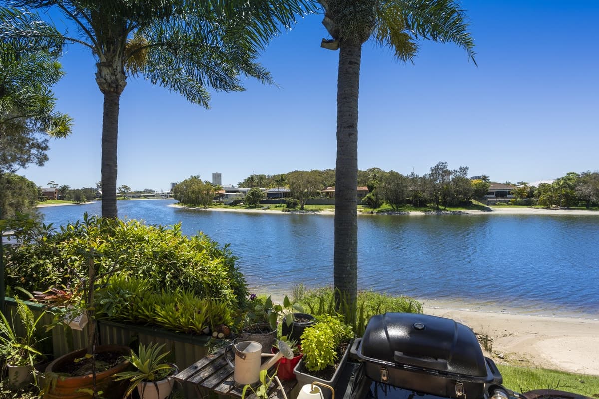 13/22 Dunlin Drive, Burleigh Waters, Burleigh Waters - Image 1