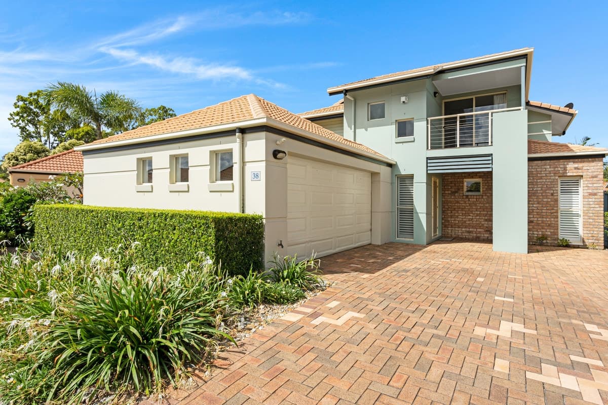 38/36-42 Beachcomber Court, Burleigh Waters, Burleigh Waters - Thumbnail 2