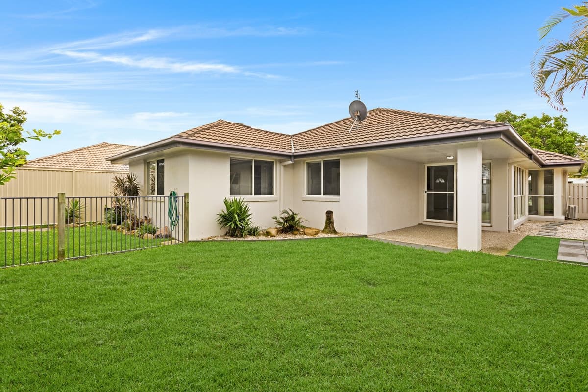 42 Gardendale Crescent, Burleigh Waters, Burleigh Waters - Thumbnail 2