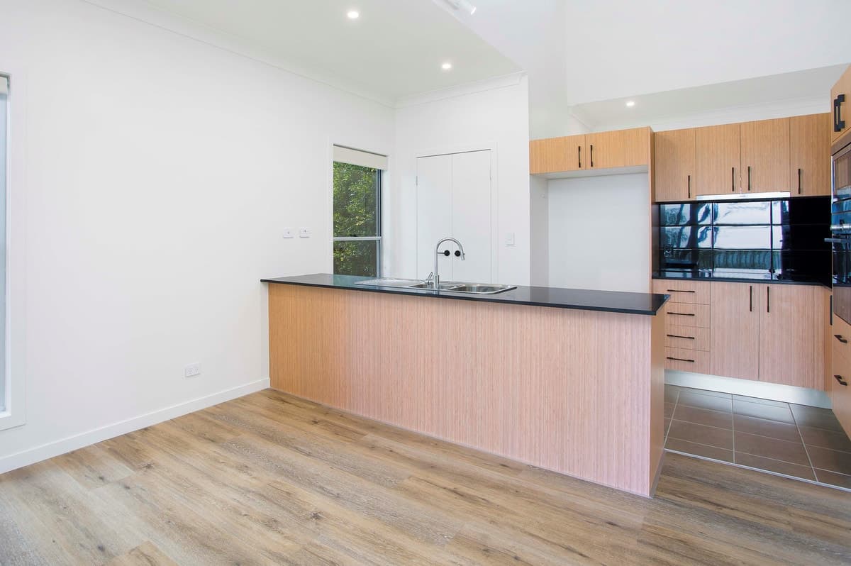 2/4 Fleay Court, Burleigh Heads, Burleigh Heads - Image 1
