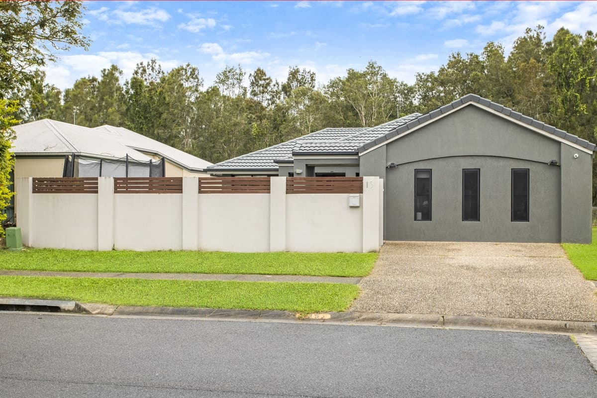 115 Harrier Drive, Burleigh Waters, Burleigh Waters - Thumbnail 2