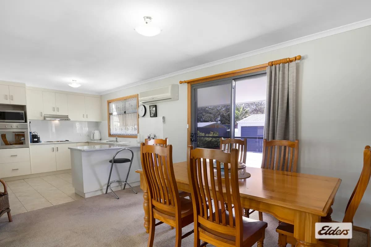 118 High Street, Howlong, NSW, 2643, Howlong - Thumbnail 3