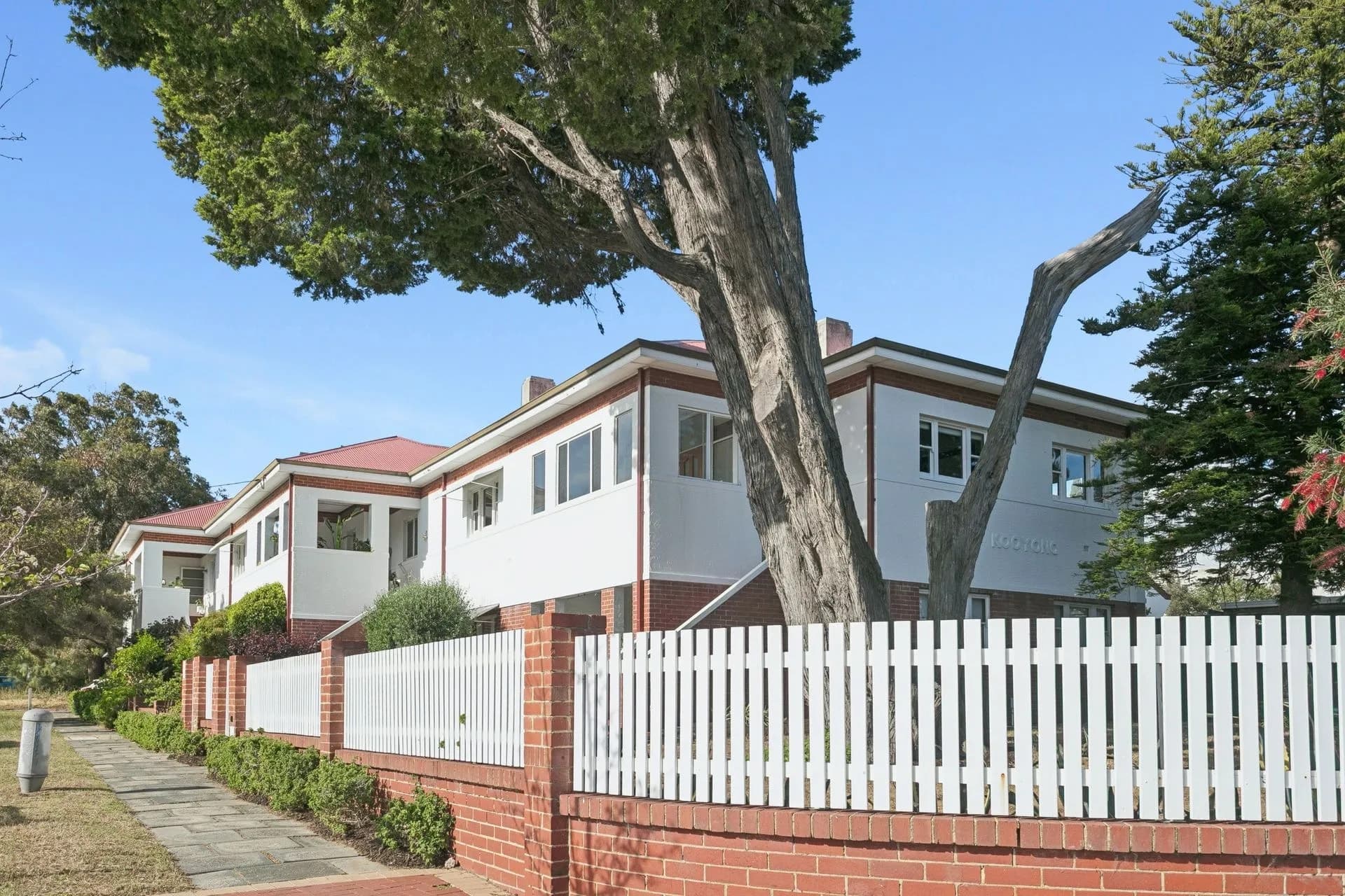 58 Kinninmont Avenue, Nedlands - Thumbnail 2